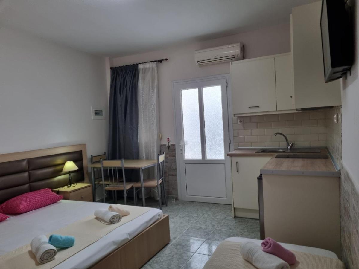 Anna Christina Apartments Metamorfosi  Ngoại thất bức ảnh