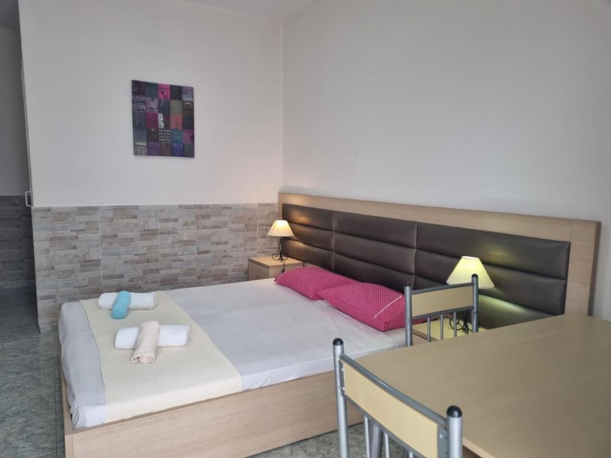 Anna Christina Apartments Metamorfosi  Ngoại thất bức ảnh