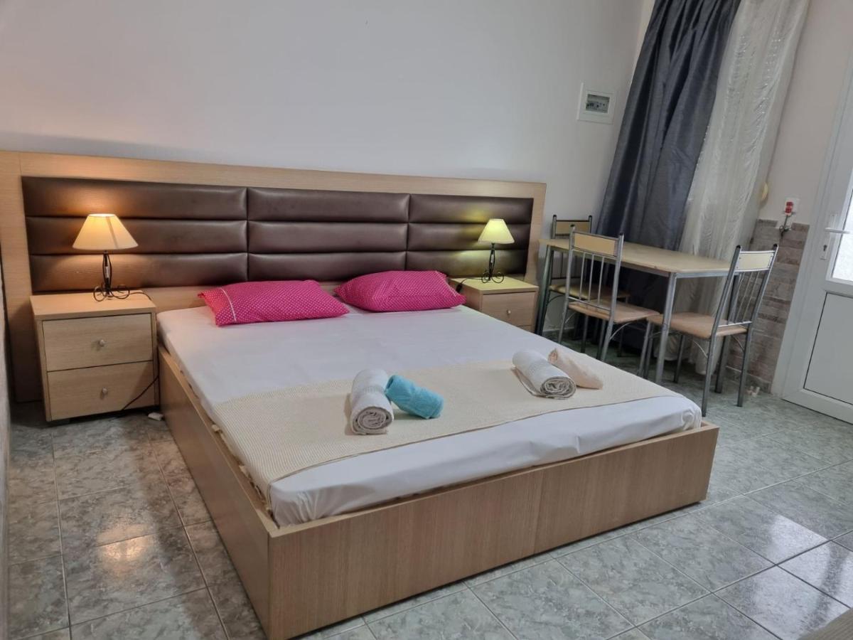 Anna Christina Apartments Metamorfosi  Ngoại thất bức ảnh