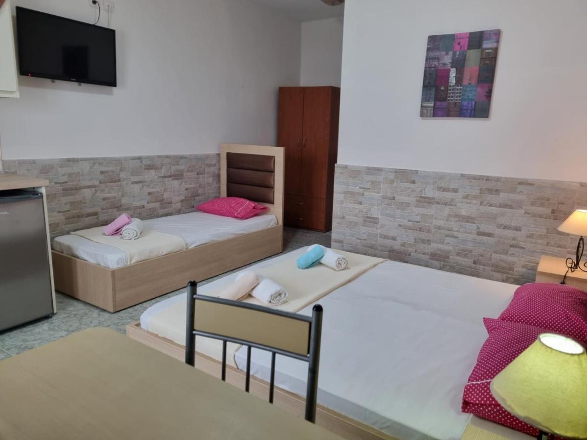 Anna Christina Apartments Metamorfosi  Ngoại thất bức ảnh